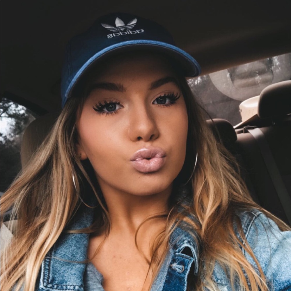 Meet your Posher, Jessica